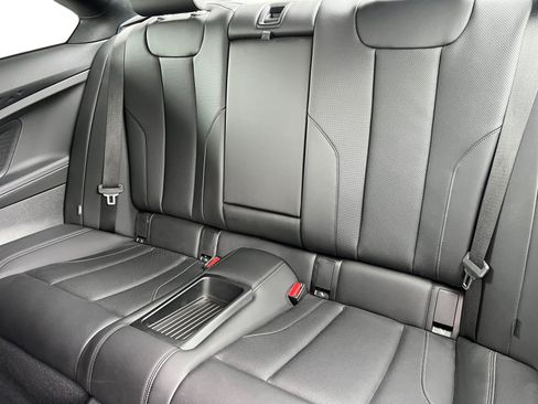 Used 2022 BMW 230i Coupe w/ Convenience Package RWD image 13