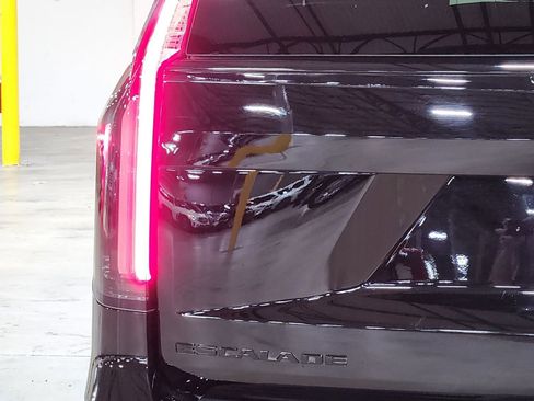 Used 2021 Cadillac Escalade Premium Luxury Platinum image 20