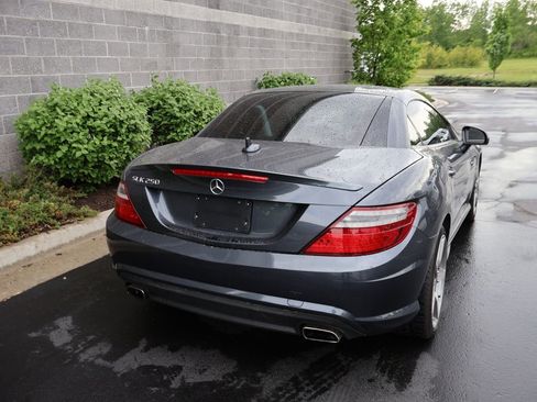 Used 2015 Mercedes-Benz SLK 250 image 6