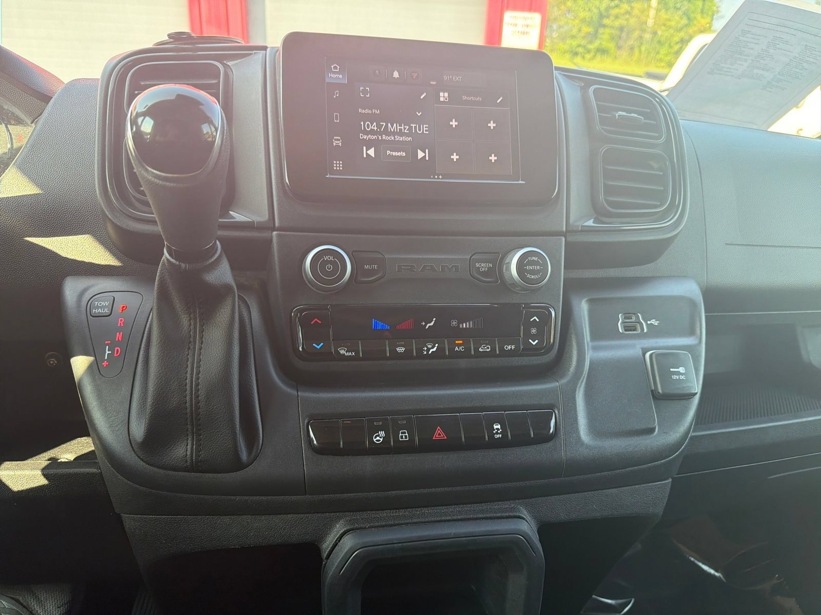 Used 2024 RAM ProMaster 2500 w/ Cold Weather Group FWD image 22