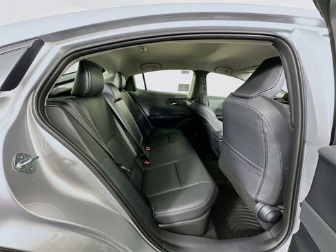 New 2026 Toyota Prius XLE image 26