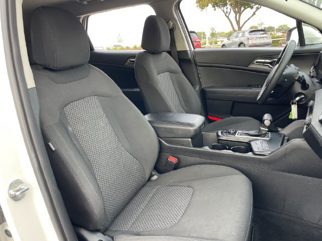 Used 2023 Kia Sportage LX FWD image 24