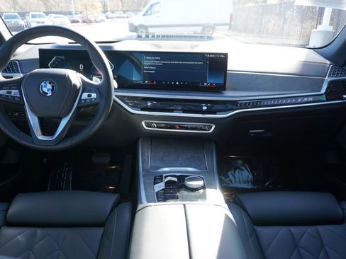 Used 2024 BMW X5 xDrive40i w/ Premium Package image 17
