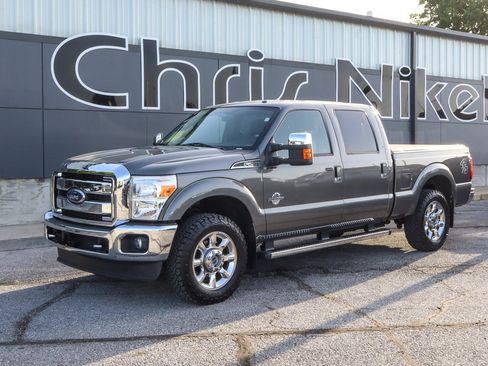 Used 2011 Ford F250 Lariat w/ Lariat Interior Pkg AWD/4WD image 1