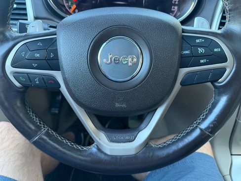 Used 2014 Jeep Grand Cherokee Overland AWD/4WD image 20