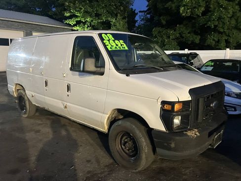 Used 2008 Ford E-150 and Econoline 150 RWD image 2