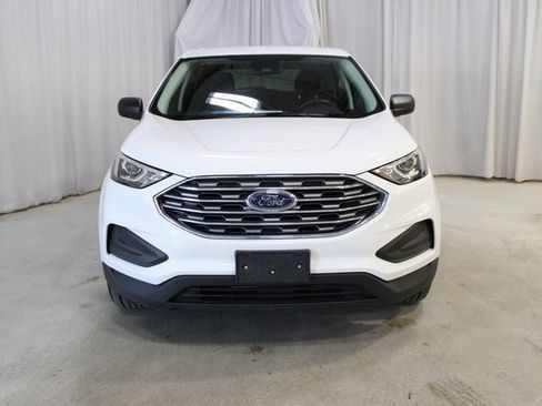 Used 2021 Ford Edge SE image 2