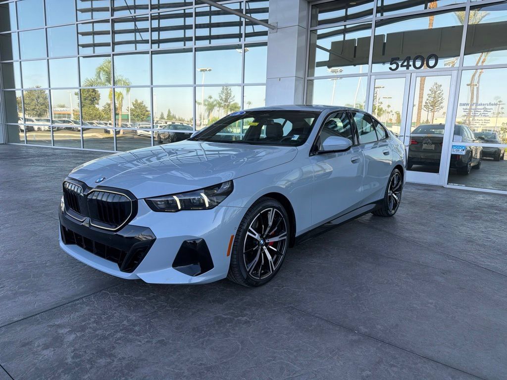 Used 2026 BMW 530i w/ M Sport Package RWD image 1