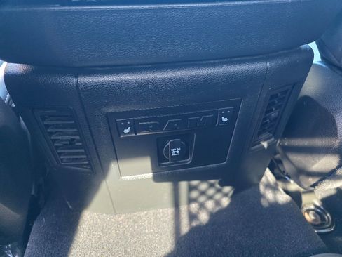 Used 2019 RAM 1500 Laramie w/ Convenience Group RWD image 16