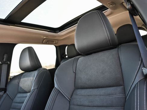 New 2025 Mitsubishi Outlander SE image 20