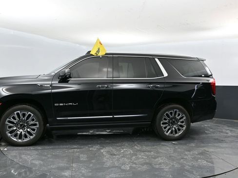 Used 2023 GMC Yukon Denali Ultimate image 9