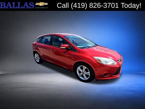Used 2012 Ford Focus SE FWD image 1