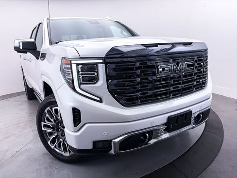 Used 2023 GMC Sierra 1500 Denali Ultimate AWD/4WD image 4