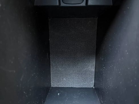 Used 2019 Toyota C-HR Limited image 23