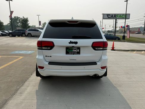 Used 2021 Jeep Grand Cherokee Laredo X AWD/4WD image 11