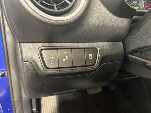 Used 2024 Kia Forte LXS w/ LXS Technology Package FWD image 18