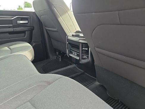 Used 2024 RAM 2500 Big Horn w/ Night Edition AWD/4WD image 92