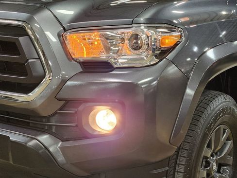 Used 2022 Toyota Tacoma SR5 image 14