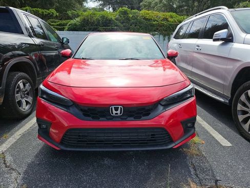 Used 2024 Honda Civic Sport Touring image 3