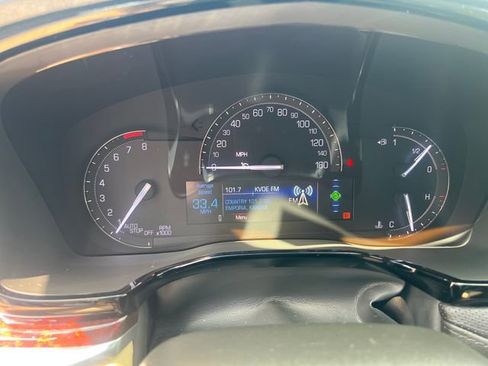 Used 2017 Cadillac XT5 Premium Luxury w/ Driver Assist Package image 15