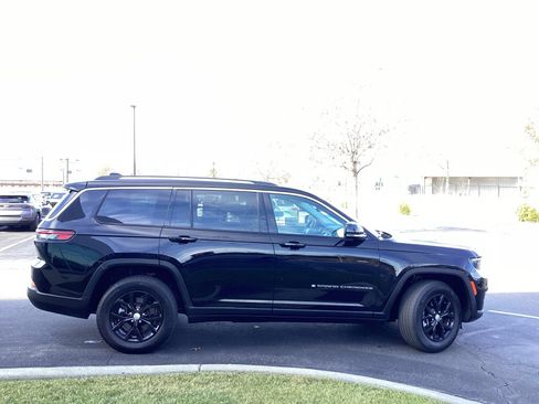 Used 2021 Jeep Grand Cherokee L Limited image 5