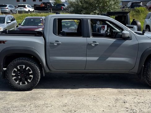 Used 2022 Nissan Frontier PRO-4X w/ Off-Road Protection Package AWD/4WD image 4