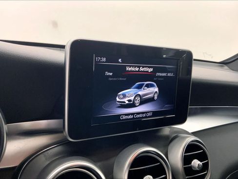 Used 2018 Mercedes-Benz GLC 300 image 23