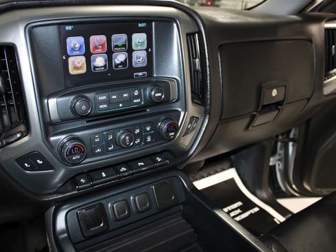 Used 2018 Chevrolet Silverado 1500 LT w/ All Star Edition image 31