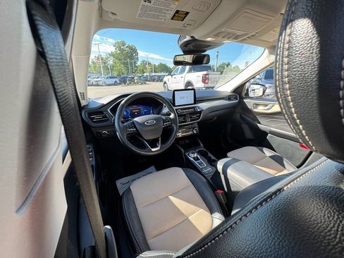 Certified 2021 Ford Escape Titanium w/ Titanium Elite Package AWD/4WD image 28