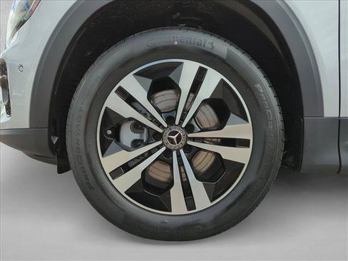 Used 2026 Mercedes-Benz GLB 250 image 9
