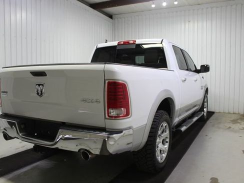Used 2014 RAM 1500 Laramie w/ Convenience Group AWD/4WD image 4