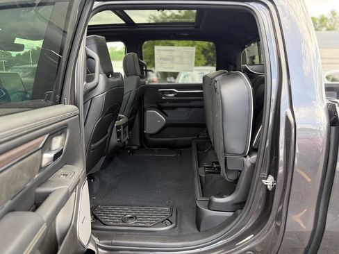 New 2026 RAM 1500 Laramie AWD/4WD image 12