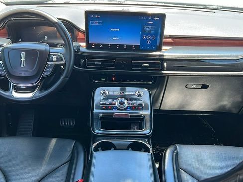 Certified 2023 Lincoln Nautilus Reserve AWD/4WD image 10