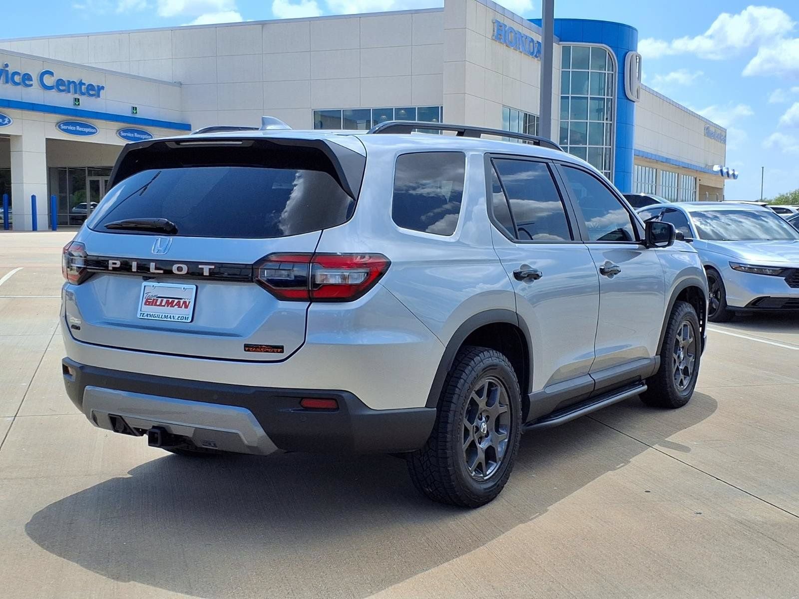 Used 2026 Honda Pilot TrailSport image 7