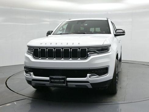 Used 2024 Jeep Wagoneer Series II w/ Flexible Seating Group image 61