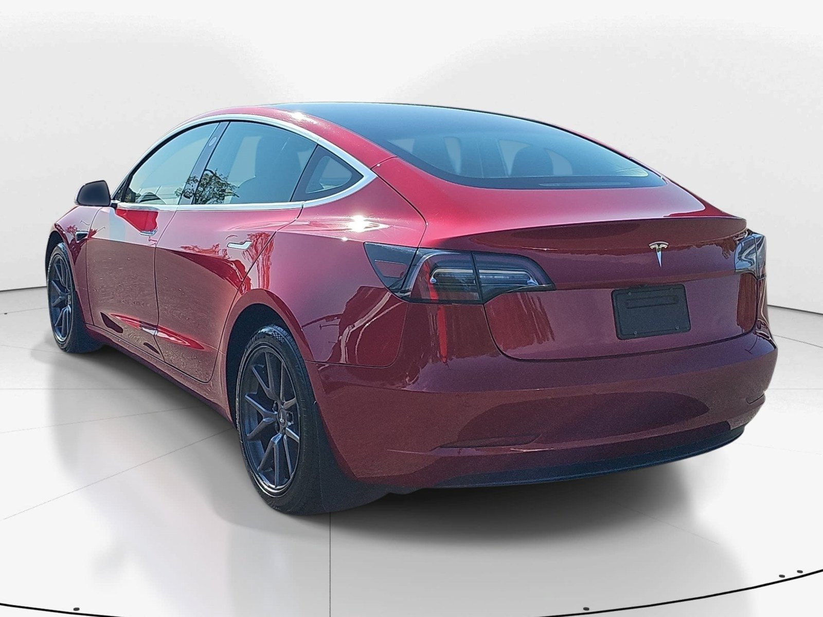 Used 2020 Tesla Model 3 Standard Range Plus RWD image 6