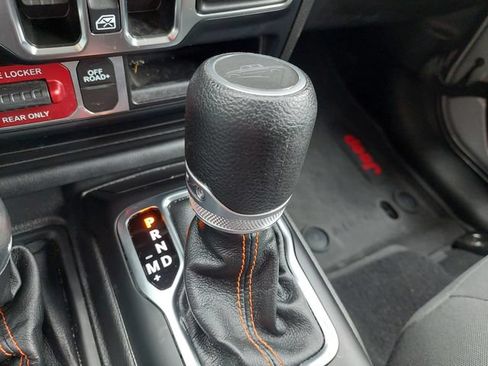 Used 2023 Jeep Gladiator Mojave w/ Cold Weather Group AWD/4WD image 38