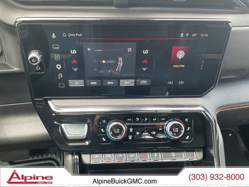 Used 2023 GMC Sierra 1500 AT4 w/ AT4 Premium Package AWD/4WD image 11