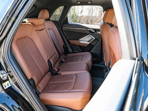 Used 2021 Audi Q3 2.0T Premium Plus w/ Premium Plus Package image 43