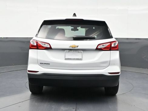 Used 2020 Chevrolet Equinox LS FWD image 4