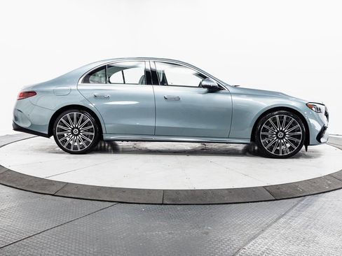 Certified 2024 Mercedes-Benz E 350 4MATIC Sedan image 36