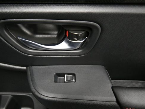 Used 2025 Honda Pilot Black Edition image 29