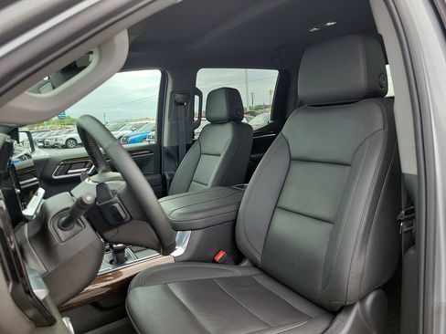 Used 2025 GMC Sierra 1500 Elevation w/ Elevation Premium Package AWD/4WD image 11