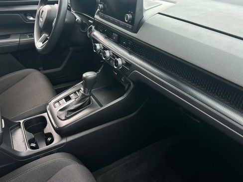Used 2024 Honda CR-V LX image 18
