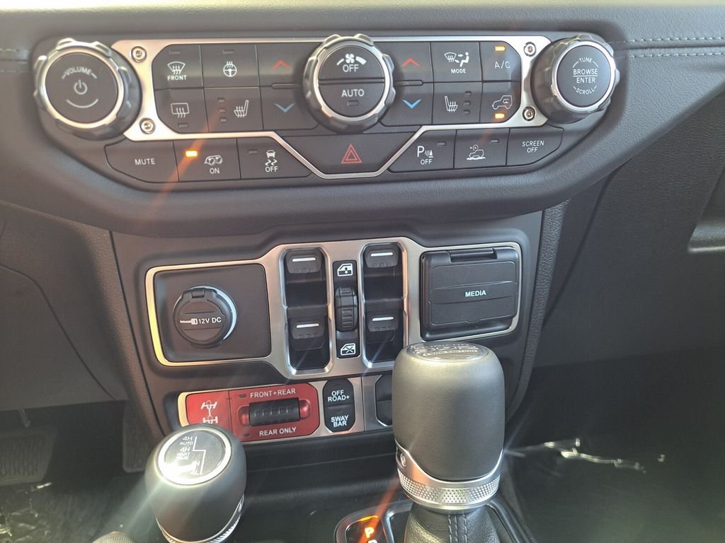 New 2025 Jeep Wrangler Unlimited Rubicon 392 AWD/4WD image 11