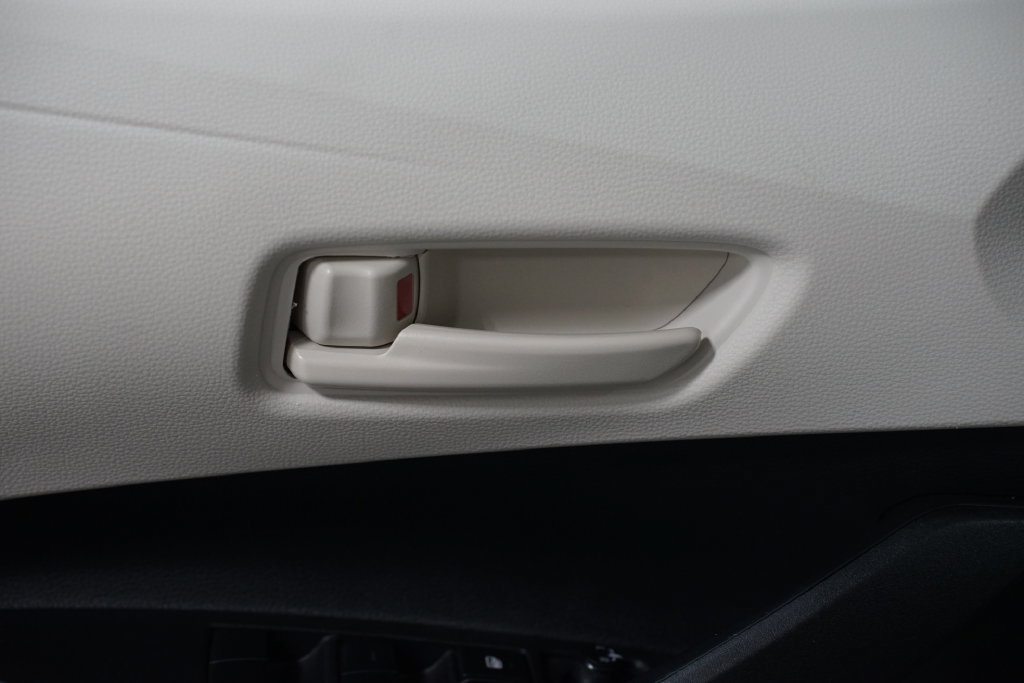 Used 2026 Toyota Corolla LE w/ LE Premium Package FWD image 30