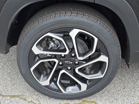 New 2026 Chevrolet Trax RS w/ Driver Confidence Package FWD image 7