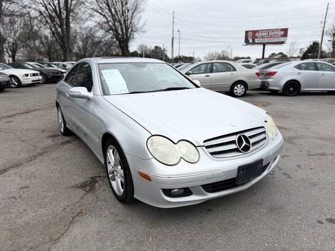 Used 2006 Mercedes-Benz CLK 350 Coupe image 3