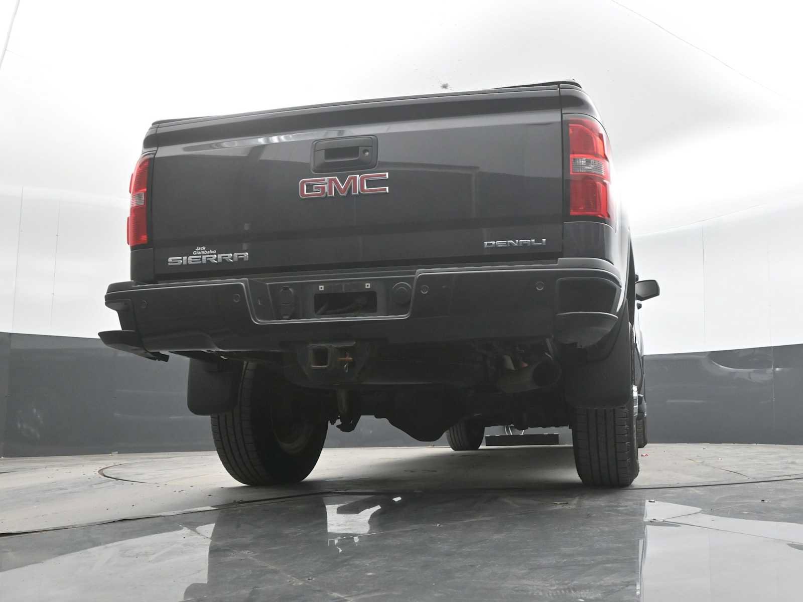 Used 2015 GMC Sierra 2500 Denali w/ Driver Alert Package AWD/4WD image 31