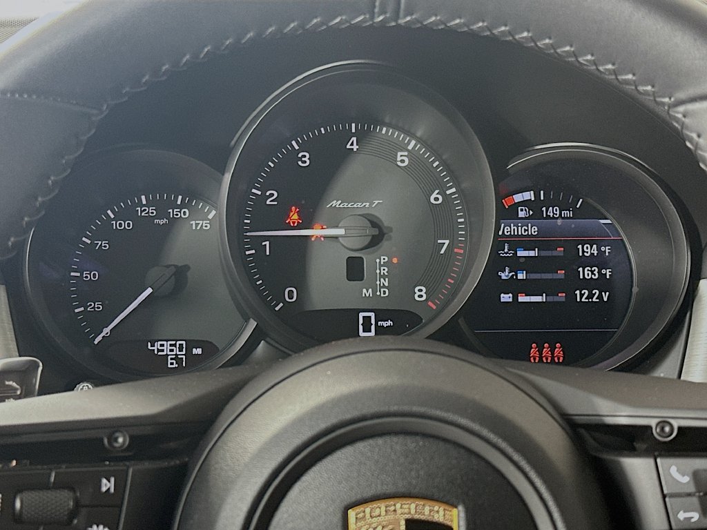 Certified 2026 Porsche Macan Turbo AWD/4WD image 13